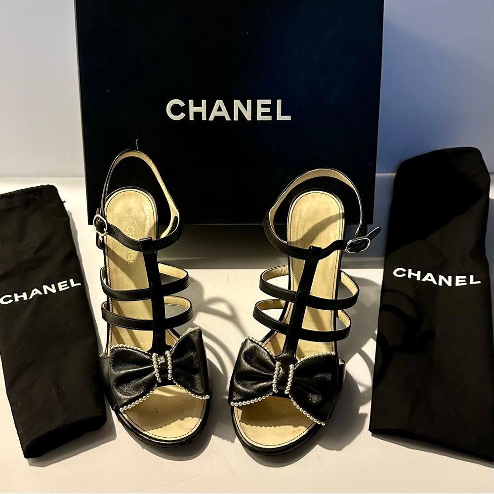CHANEL HEELS